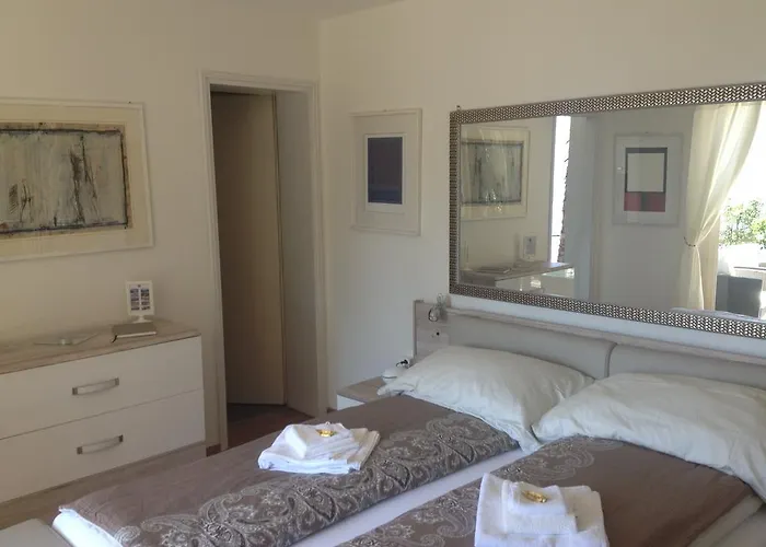 Sonnenstrahl 公寓 *